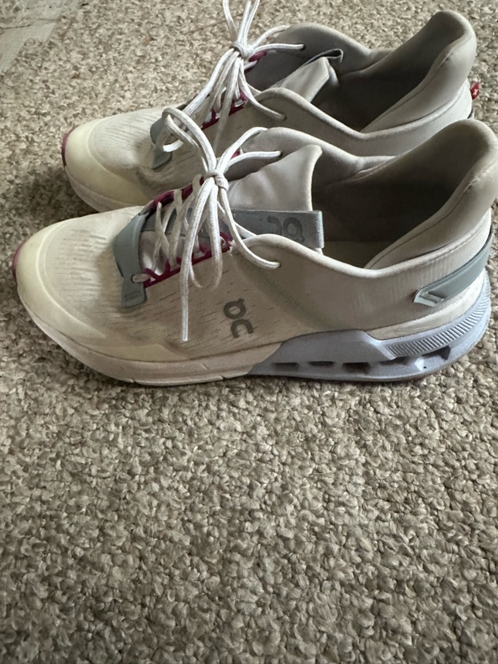 On Cloud Cloudnova Flux Sneakers